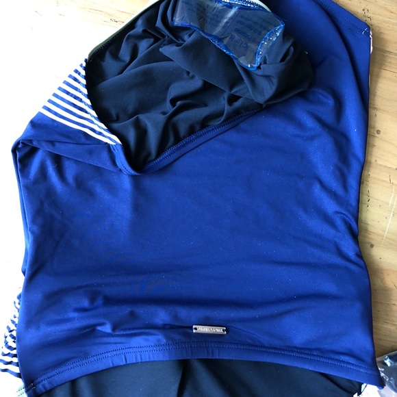 New Vince Camuto One-piece Swimsuit - Picture 4 of 4